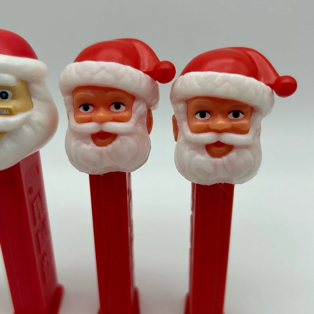 Lot Of 4 Vintage PEZ  Candy Dispensers Santa Clause And Snowman